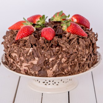 20. Tort Czekoladowo - Truskawkowy :  grubo tarta czekolada i swieże truskawki